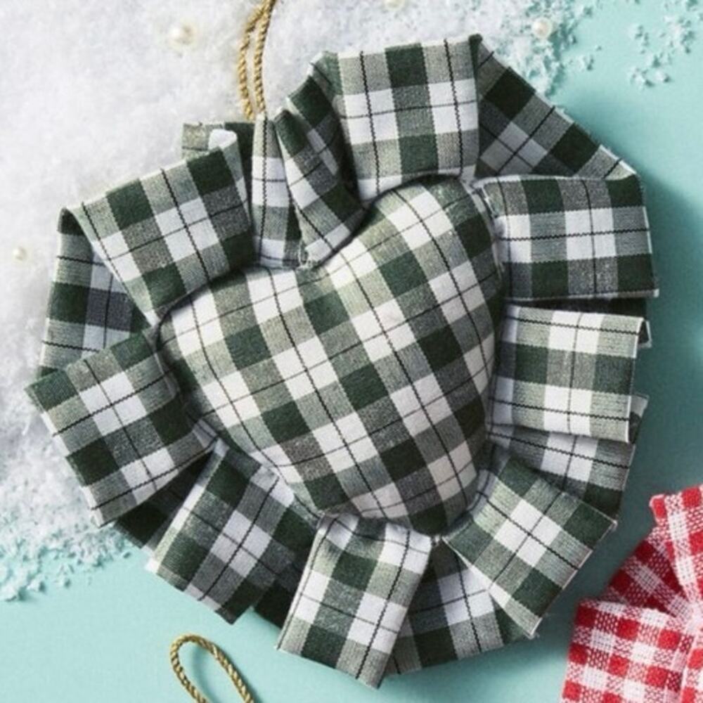 Anthropologie GINGHAM HEART PILLOW ORNAMENT Christmas Valentines Day Green White